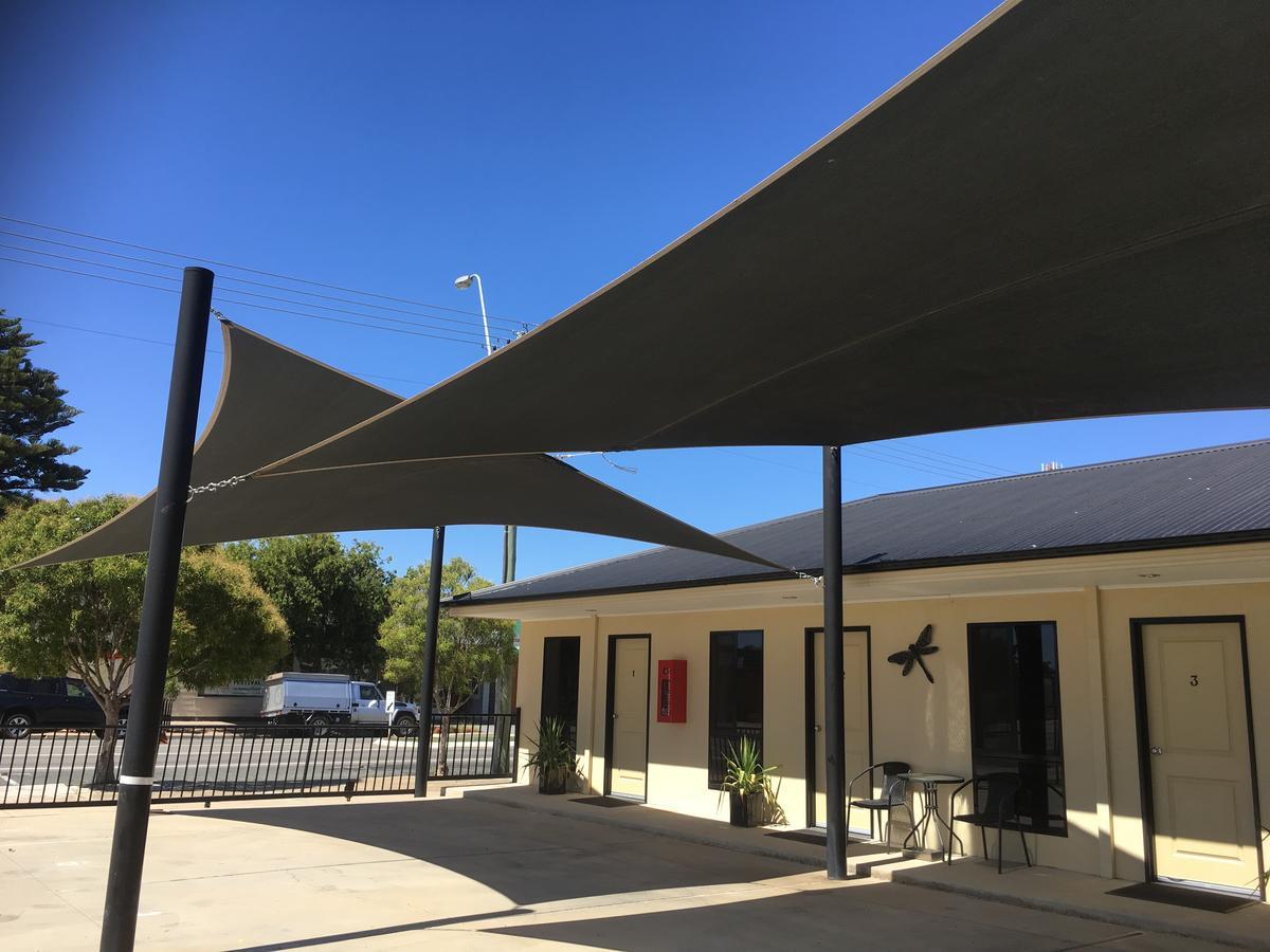 Balranald Club Motel Exterior photo